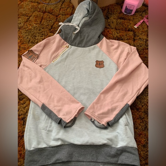 Alaska chicks Tops Alaska Chicks Hoodie Poshmark